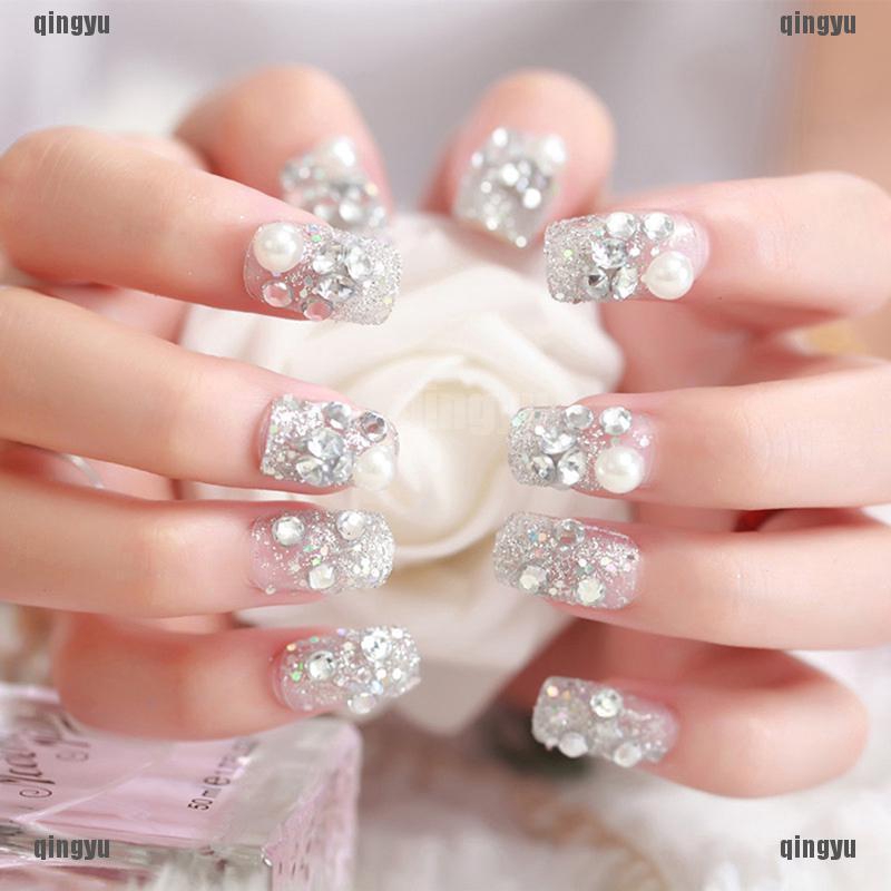 Bộ 24 móng giả đính đá dùng để trang trí móng tiện dụng