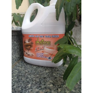 Gi nước lau sàn hương quế can 3l6 45 7