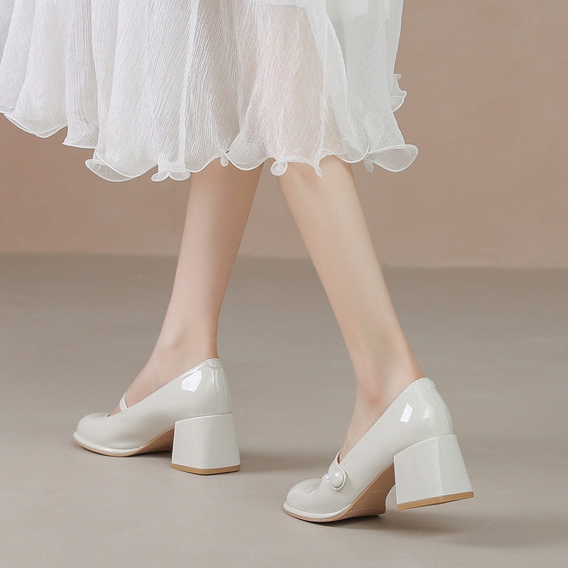 Giày cao gót IELGY miệng nông màu trắng phù hợp với mọi phong cách