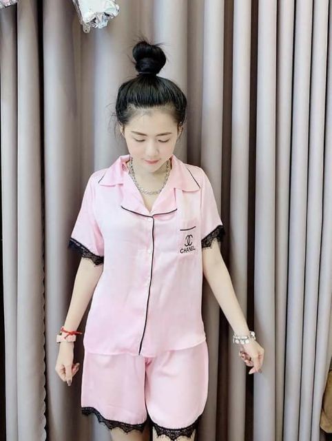 CHUYÊN SỈ ÔM LÔ ĐỒ BỘ PIJAMA LỤA PHI BÓNG