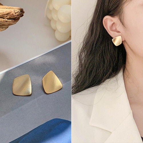 Bông Tai Hình Tròn Bằng Kim Loại Cao Cấp Phong Cách Âu Mỹ Mới 2020