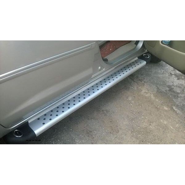 Bậc Lên Xuống Toyota Innova 2006 2007 2008 2009 2010 2011 2012 2013 - Bệ Bước Chân Innova 2006/2013