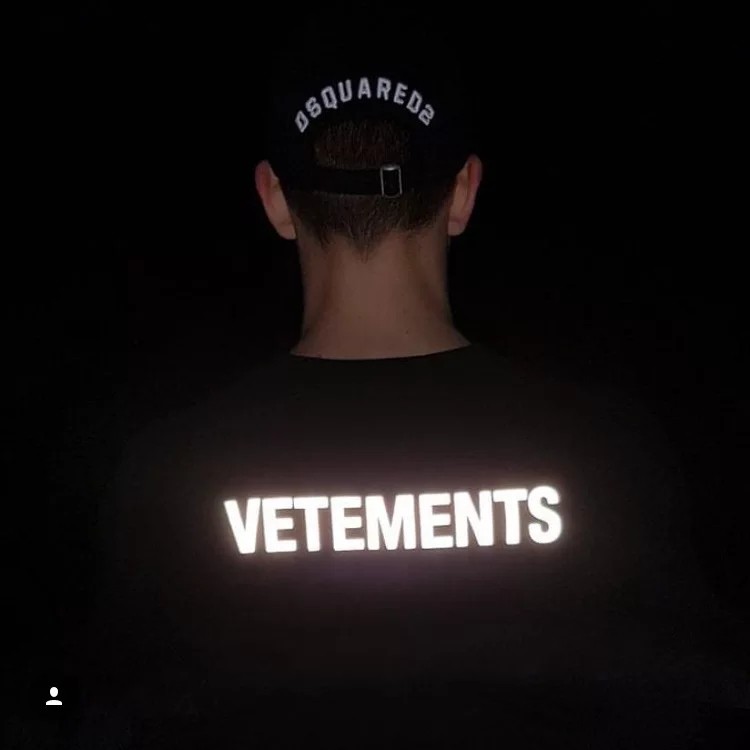 Áo thun Stee Phản quang VETEMENTS CAT CVC - Giá sỉ Unisex
