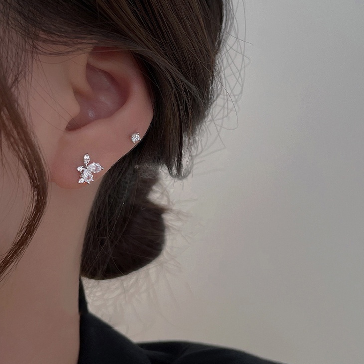 BÔNG TAI BẠC 925 HÌNH BƯỚM ĐÍNH ĐÁ - MELY 1249