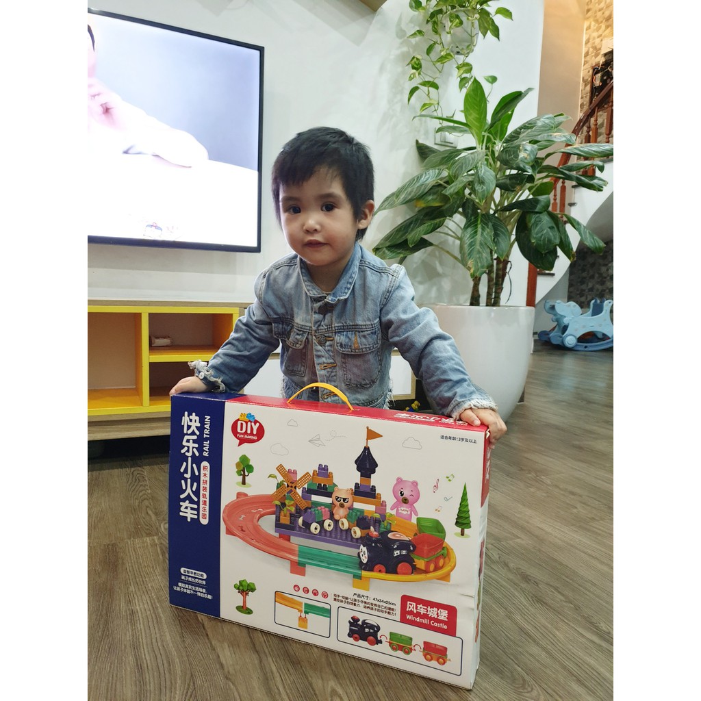 LEGO Tàu Hỏa 80 Chi Tiết - Phát Nhạc Vui Nhộn Cho Bé