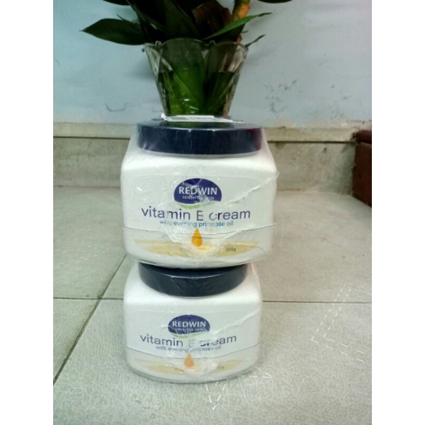 Kem Dưỡng Da Body VITAMIN E REDWIN | BigBuy360 - bigbuy360.vn