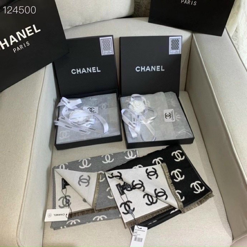 Khăn quàng cổ nỉ