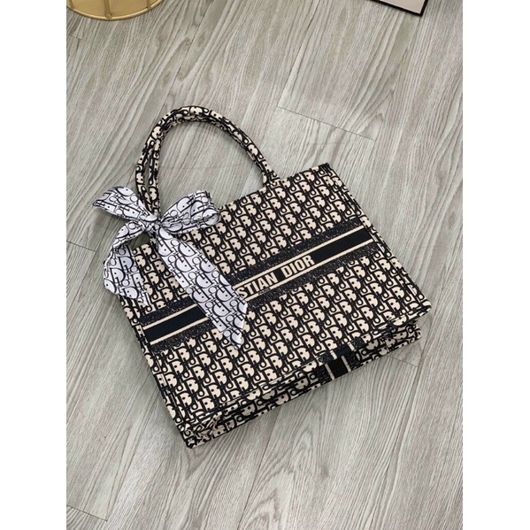 Túi công sở size 36cm đior kèm khăn +ảnh thật