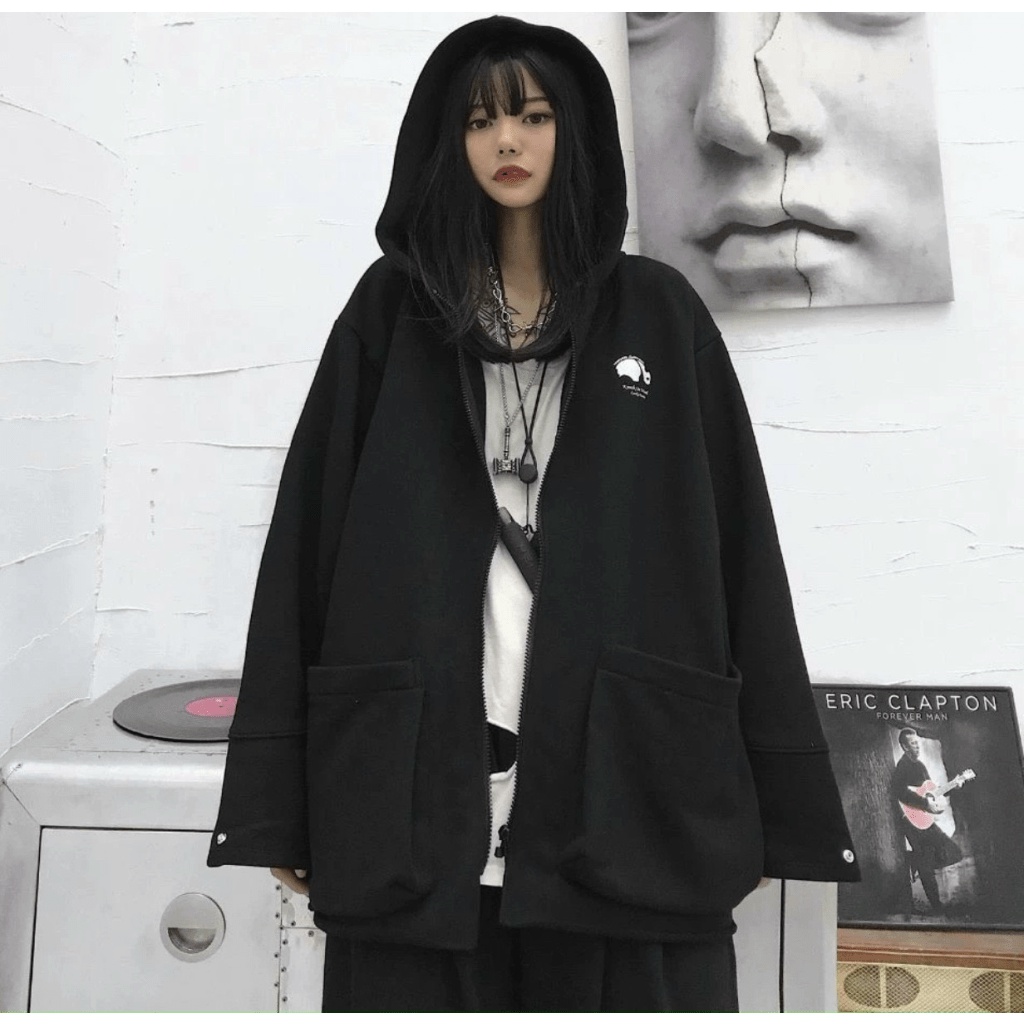 ÁO KHOÁC HOODIE NỮ CHỐNG NẮNG PHỐI TÚI DỌC CHỈ MỘT MÀU ĐEN PHONG CÁCH CÁ TÍNH THỜI TRANG