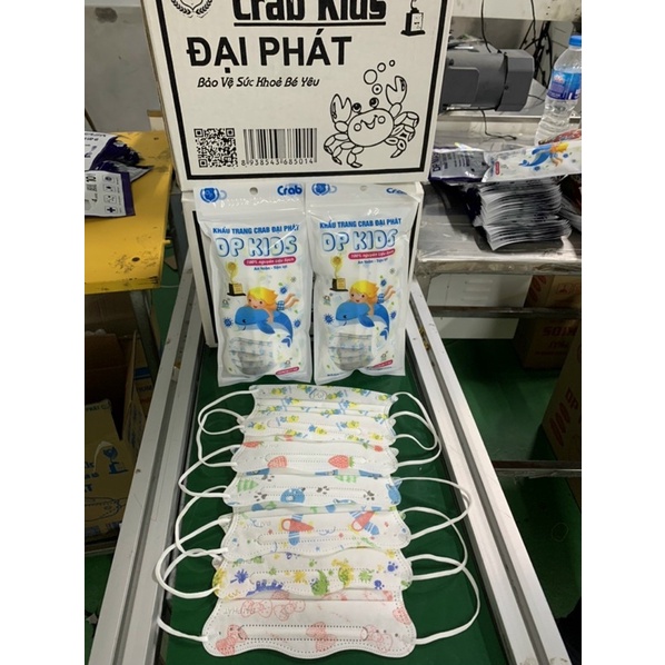 khẩu trang trẻ em kf94, mix màu mix hình , thùng  300 cái và thùng 600 cai.