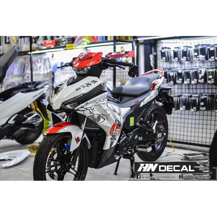 Tem Trùm Exciter 155 Trắng Đỏ Samurai