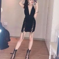 Đầm body 2 dây hở ngực xẻ tà