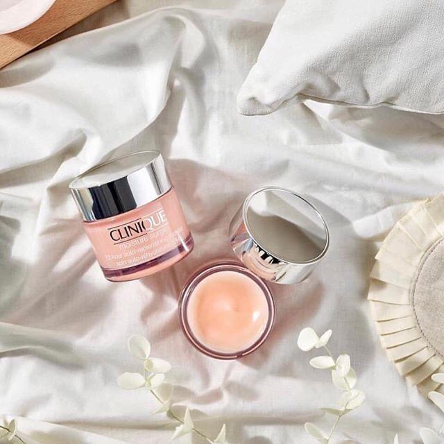 Kem dưỡng ẩm MOISTURE SURGE 50ml