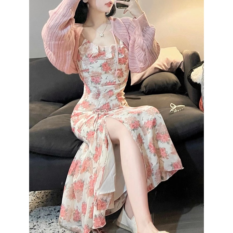 Váy hoa nhí dáng dài vintage 2 dây cổ vuông trễ vai xẻ tà đi biển VHN002