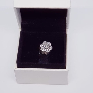 Hạt charm bạc ý hoa 6 cánh