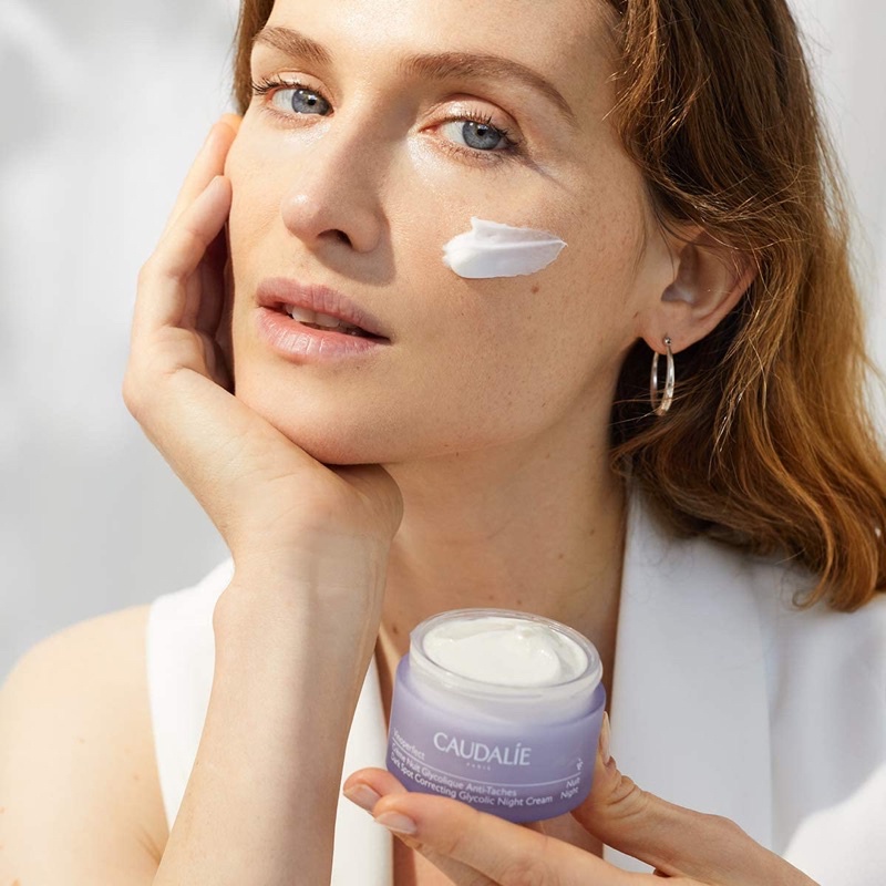Kem dưỡng đêm Caudalie Vinoperfect sáng da, chống lão hoá