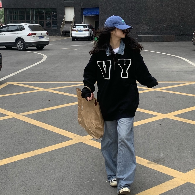 Áo nỉ dài tay cổ gập thêu chữ thời trang
 | BigBuy360 - bigbuy360.vn