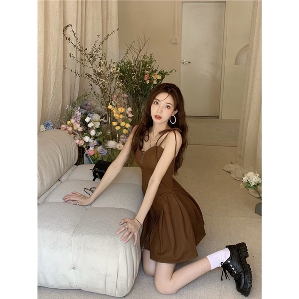 Váy Dây Nâu Đuôi Cá Xoè Cúp Ngực