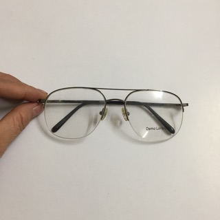 Gọng kính hàng bãi của nhật