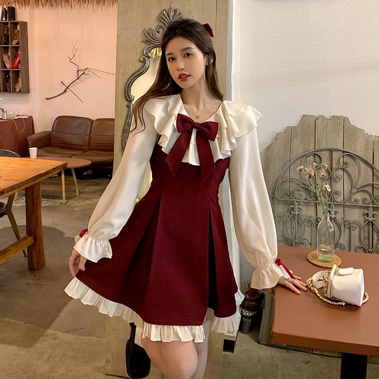 Bộ Váy Đính Nơ Rỗng Thích Hợp Mặc Vào Mùa Thu Và Đông Phong Cách Mới