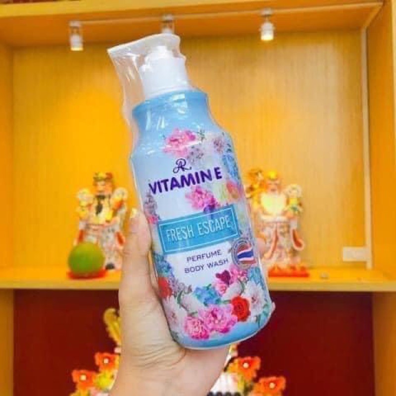 Sữa Tắm Hương Nước Hoa AR Vitamin E Perfume Body Wash 400ml