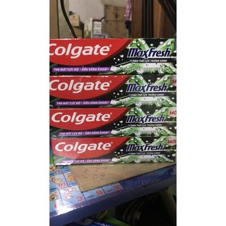 Kem đánh răng Colgate Maxfresh 230g tặng kèm