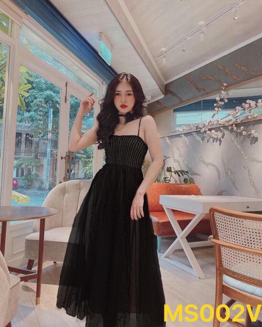 Đầm 2 dây phối tua