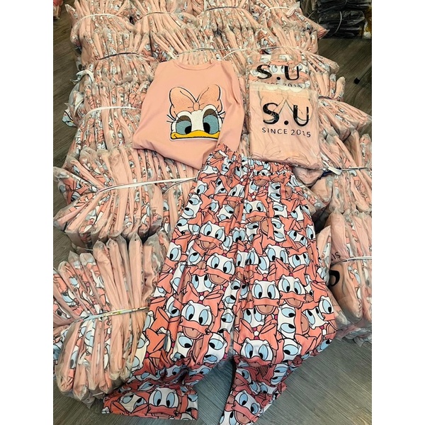 Set áo cotton vịt thêu to quần suông xinh xắn