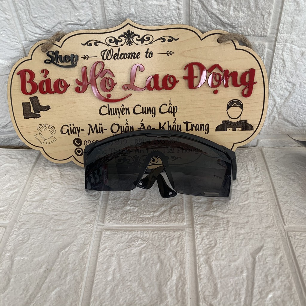 Chính Hãng Everest] Kính Bảo Hộ Chống Bụi Chống Tia UV Chống Đọng Sương Giọt Bắn Không Đau Mắt EV105B Đen Loại Đẹp