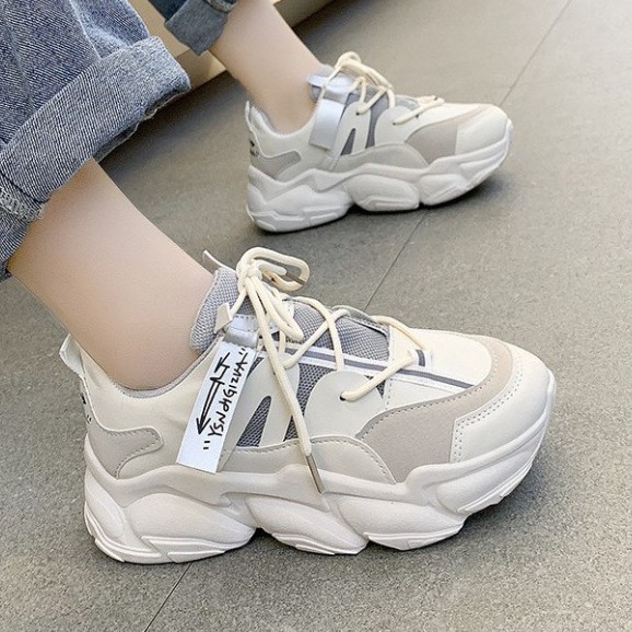 Giày thể thao nữ đế họa tiết mũi tên