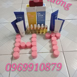 Ủ dưỡng môi laneige