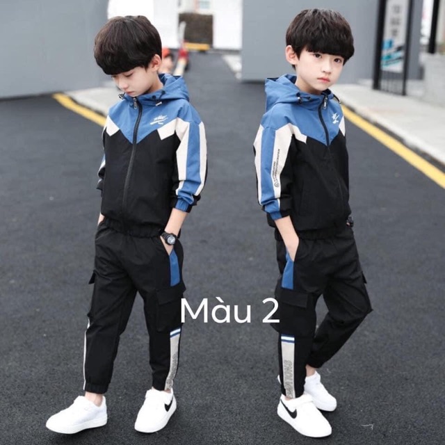 Bộ thể thao bé trai