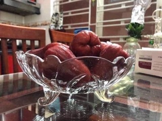Đĩa thuỷ tinh đựng hoa quả