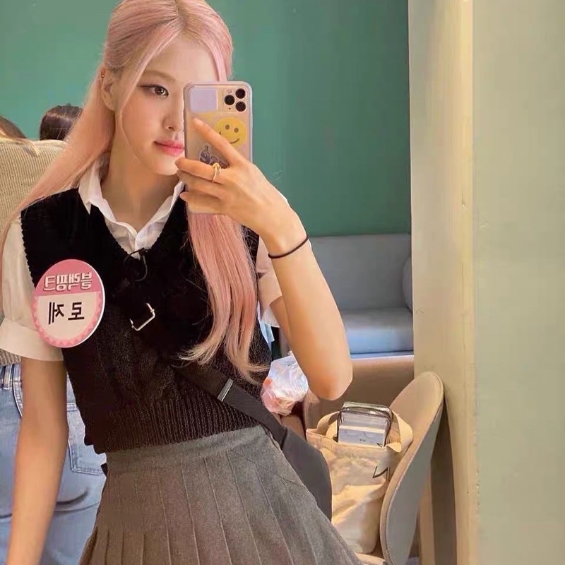 Set áo gile len chân váy tennis giống Rosé BLACKPINK
