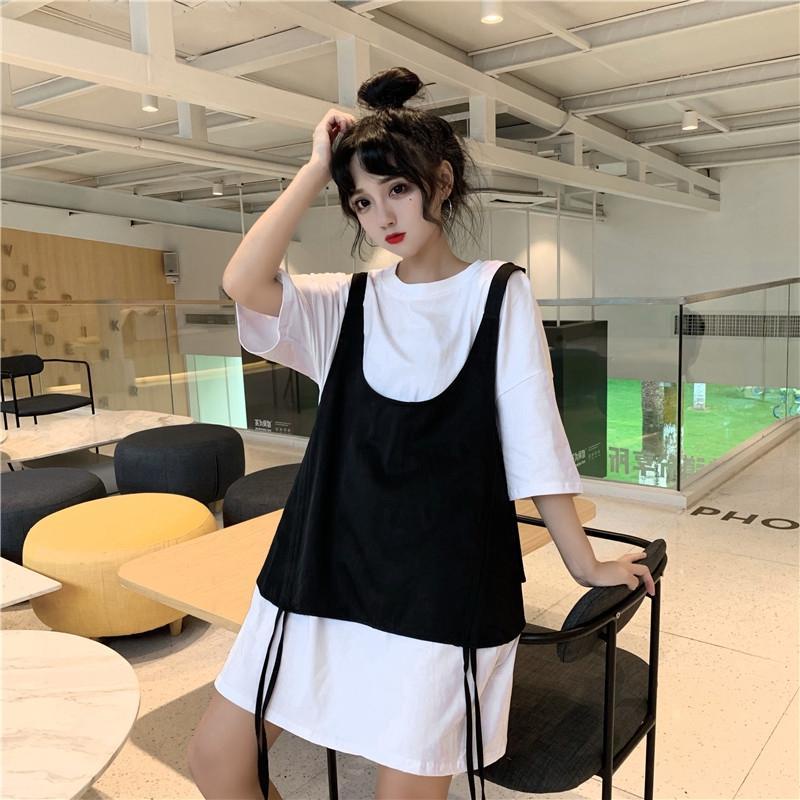 Set Áo Thun Ngắn Tay Form Rộng Và Chân Váy Phong Cách Trẻ Trung Dành Cho Nữ