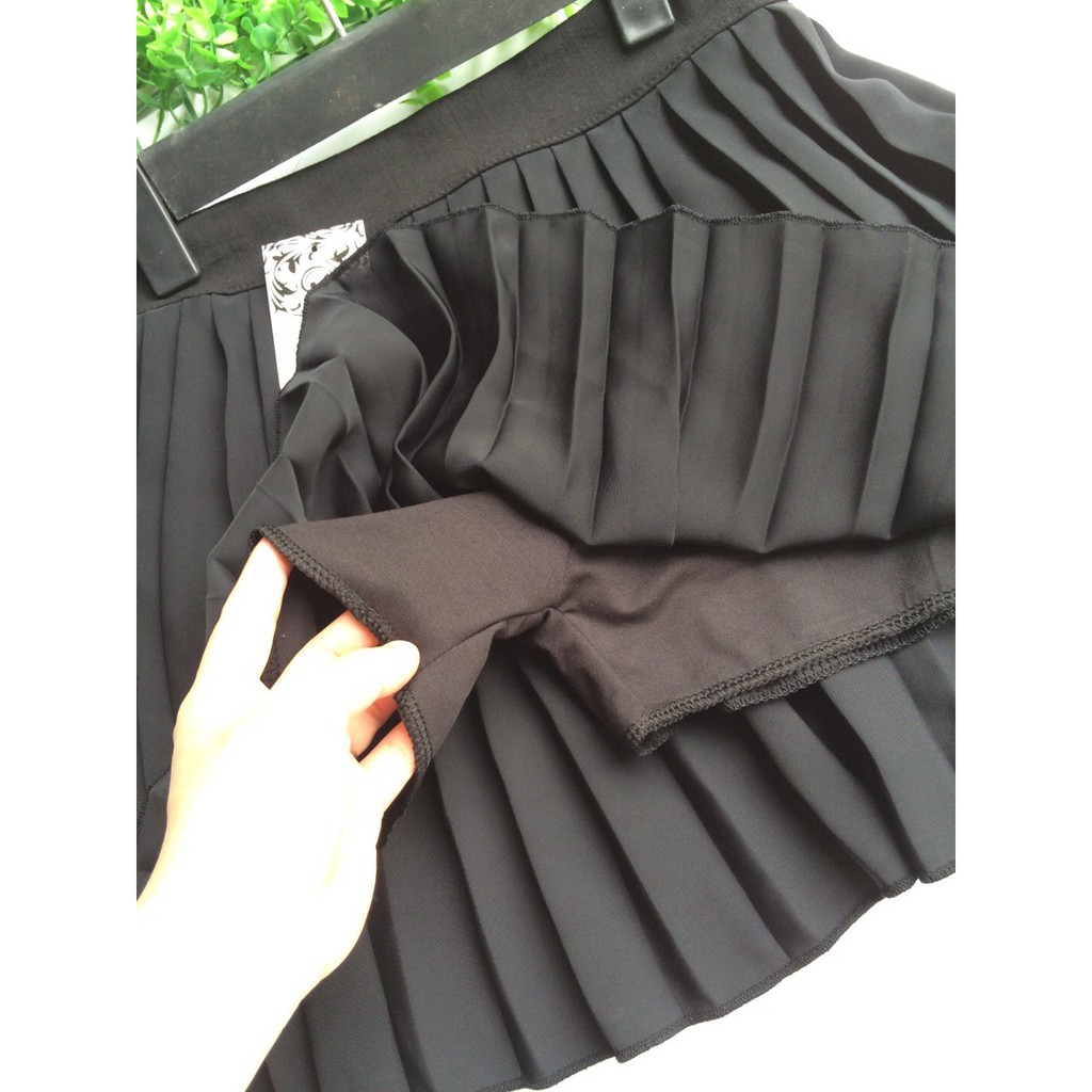 Chân Váy Đen Xếp Ly Cạp Cao Có Quần Bảo Hộ Free Size Dưới 48kg | BigBuy360 - bigbuy360.vn