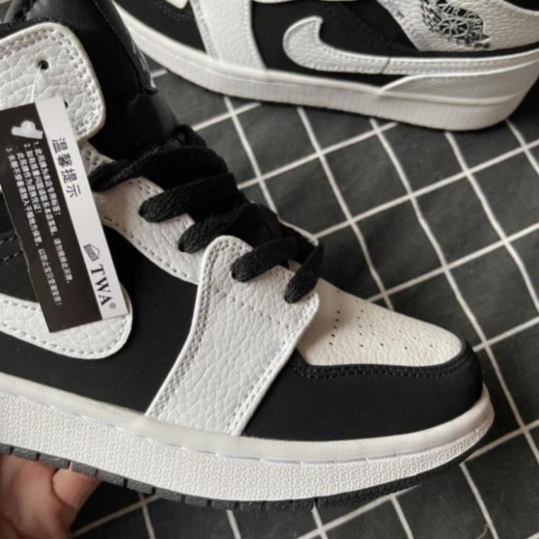 BIG SALE [Full box+giấy gói] giày Jordan 1 panda da lộn cao cấp | BigBuy360 - bigbuy360.vn