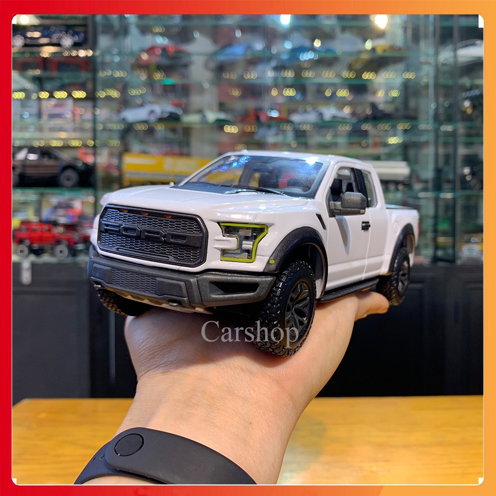 Mô hình xe Ford F-150 Raptor tỉ lệ 1:24 hãng Maisto