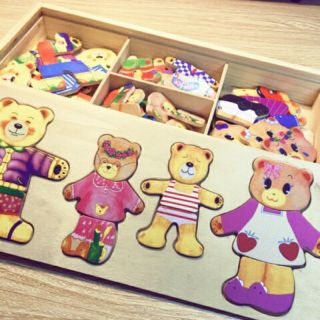 BỘ GHÉP HÌNH MẶC QUẦN ÁO CHO GIA ĐÌNH GẤU (Hàng loại 1)