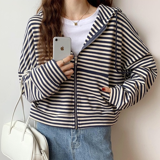 Áo khoác dài tay có mũ trùm họa tiết kẻ sọc phong cách mới cho nữ 45699