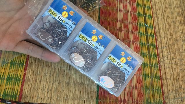 Chùm nho 4 lưỡi U size 16