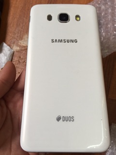Điện thoại samsung galaxy J7 (2016)