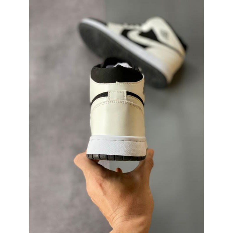 Giày Bata Nike Air Jordan 1 Thời Trang Năng Động