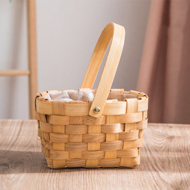 Giỏ hoa đan bằng sợi mây tự nhiên đơn giản trang trí không gian