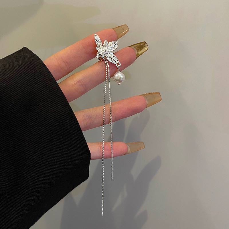 Khuyên tai kẹp vành một bên không bấm lỗ K102 bằng hợp kim mạ bạc hình bông hoa đính hạt trai dáng dài Leous Accessories