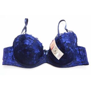Áo lót lovely mút mỏng.