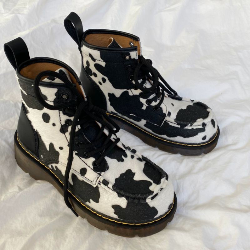 (SẴN) Boots ulzzang họa tiết bò sữa B78 | BigBuy360 - bigbuy360.vn