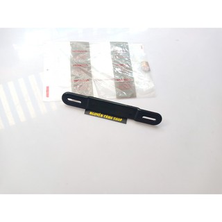 pas bắt bảng tên xe vario
