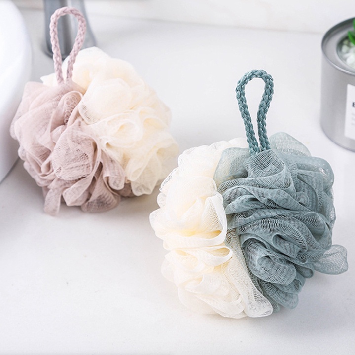 Bông tắm 2 màu loại to, định lượng 50g, chất liệu cao cấp, một dây treo,