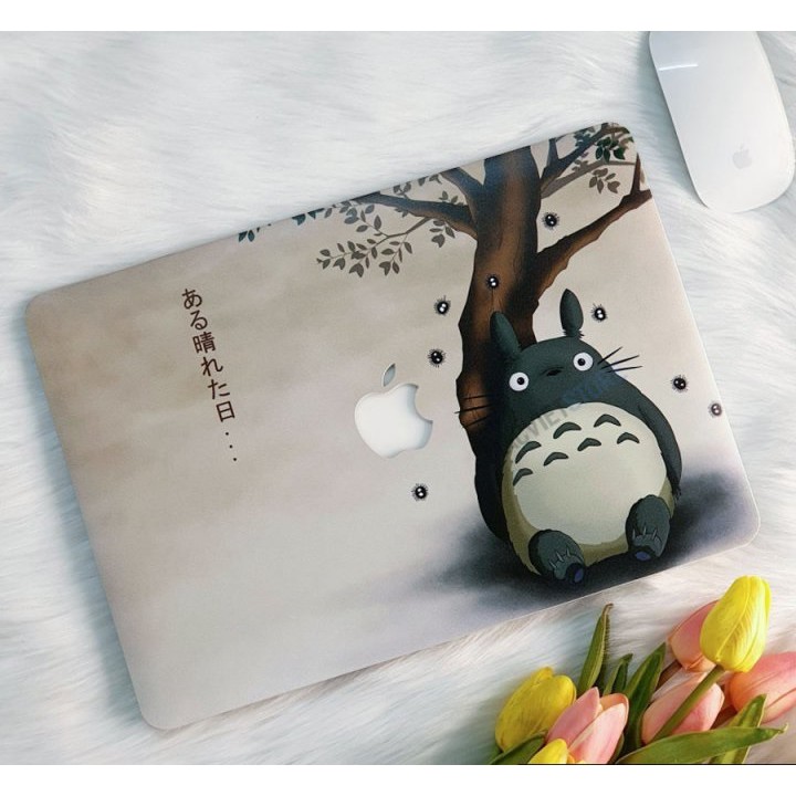 Ốp Macbook in hình Totoro (tặng kèm nút chống bụi + chống gãy dây sạc)